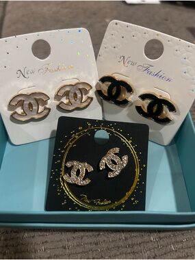 Gold-Tone Black, Cream and rhinestone Interlocking CC Stud Earrings - Set of 3